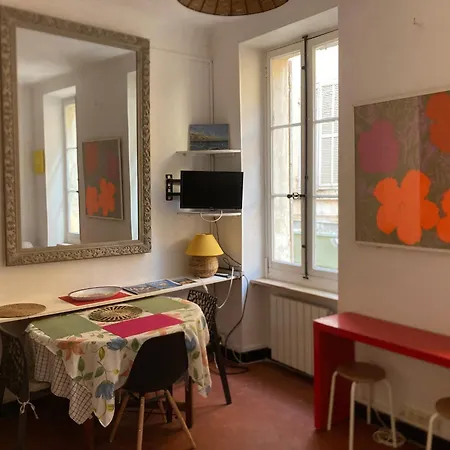 Les Petits Studios/mezzanine Du Panier דירה